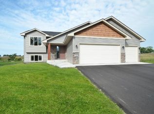 1917 Independence St S, Cambridge, MN 55008