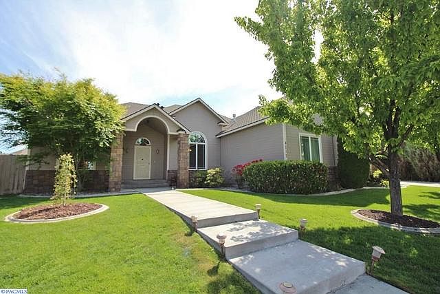 1st image of 4217 W 32nd Ave