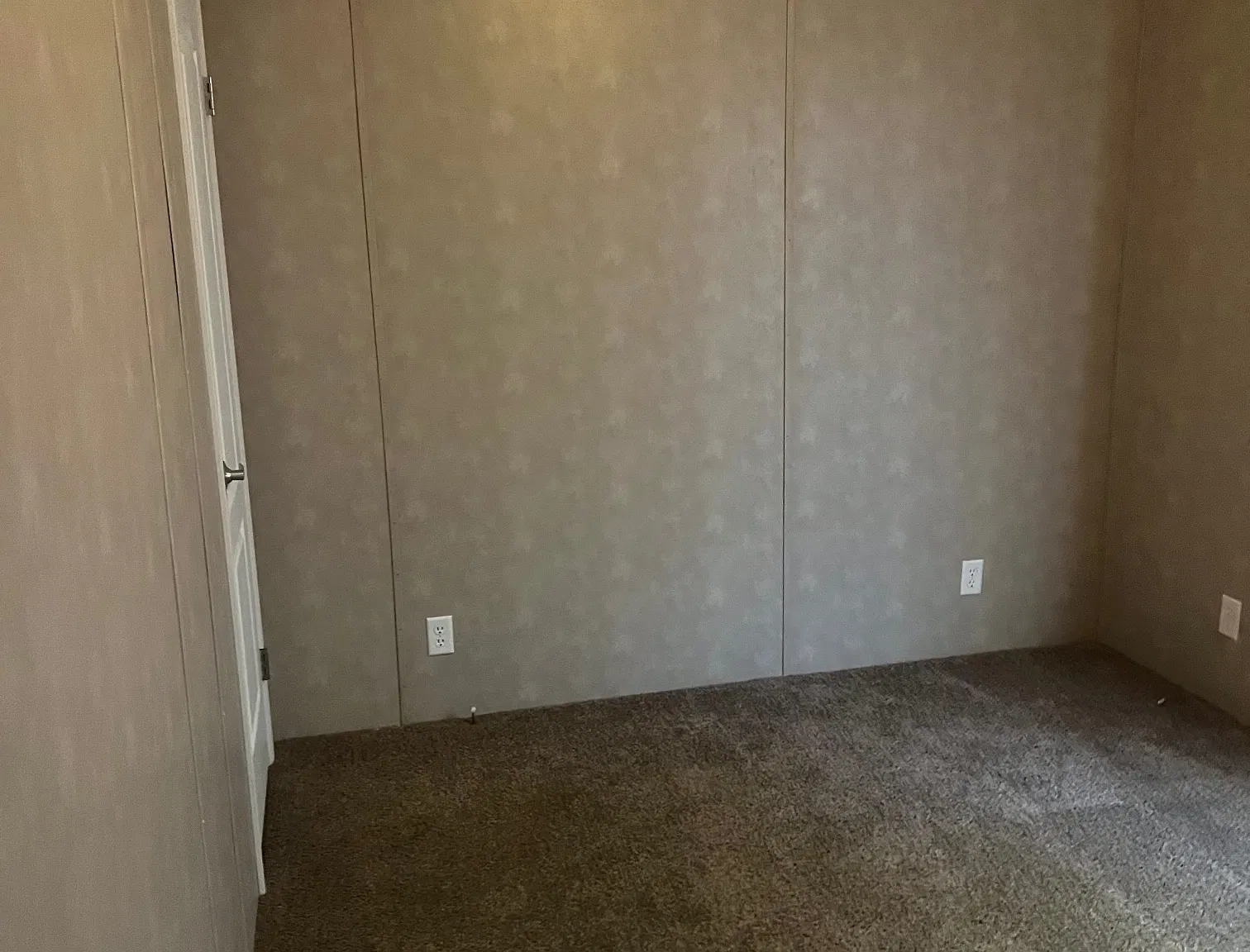 3 bed, 1280 sqft, $2,600 — Photo 3