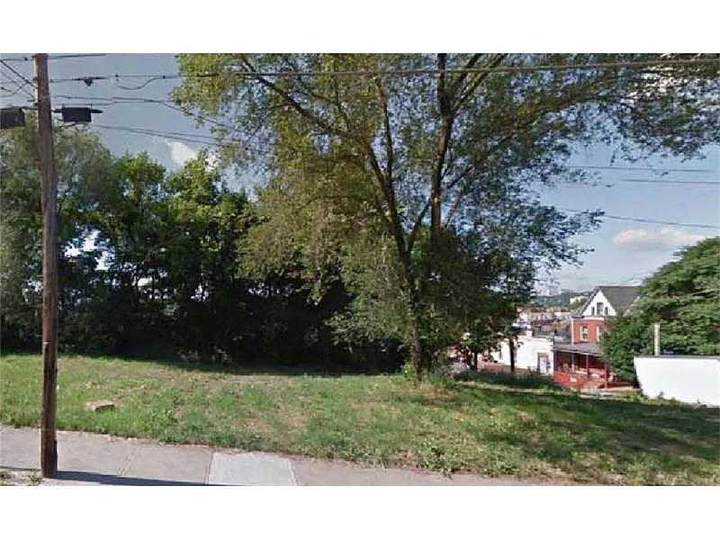 5434 Broad St photo 1