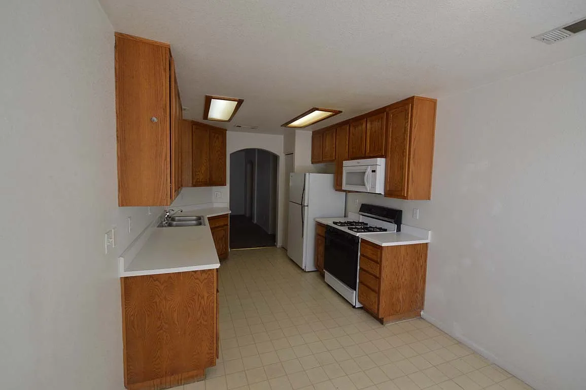 1st Floor Condo with Open Floor Plan — Photo 4