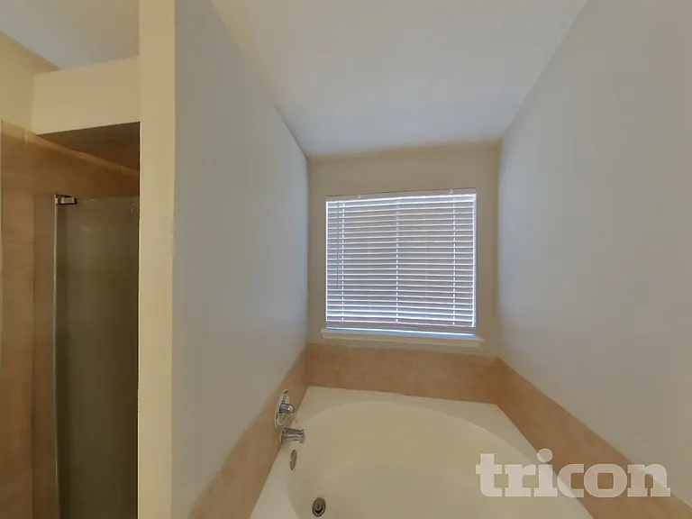 2329 Belton Dr — Photo 11
