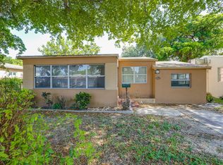 2418 Pierce St, Hollywood, FL 33020