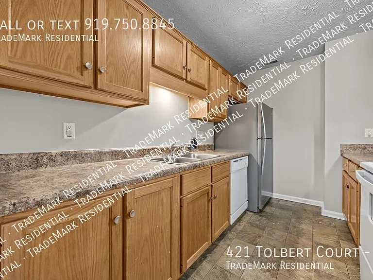 421 Tolbert Ct #C — Photo 25