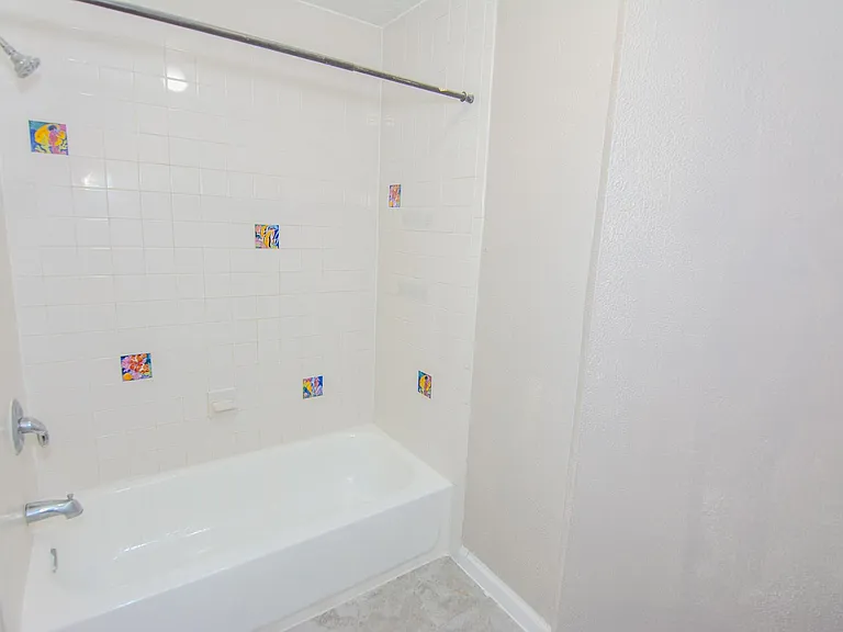 16746 Selder Dr — Photo 14