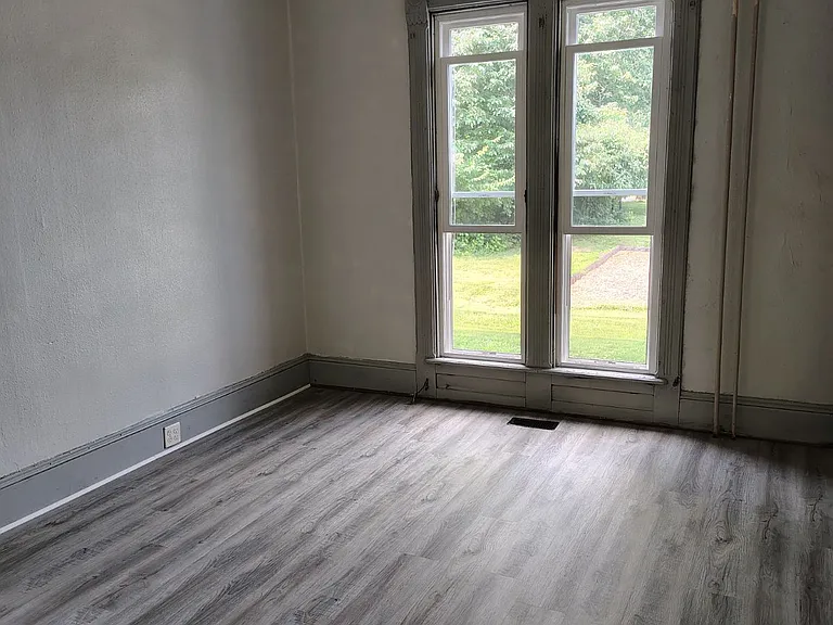 415 E Gilbert St #3 — Photo 2