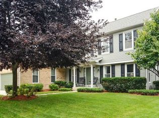 1218 Montego Ct, Elk Grove Village, IL 60007