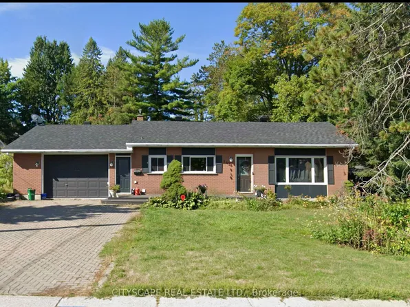 1436 Boyer Rd, Ottawa, ON K1C 1R1