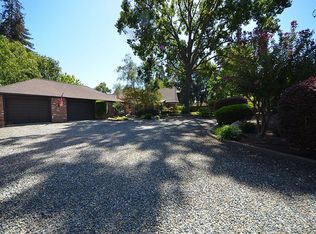 1571 Barnett Cir, Carmichael, CA 95608