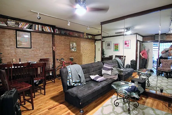 Rented by JK Dansar Corp | media 36