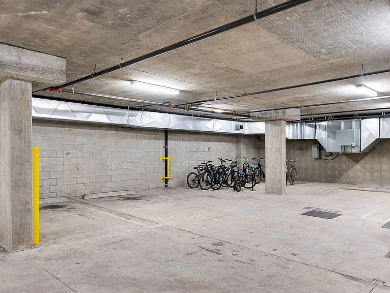 12411 Pacific Ave #101 — Photo 36