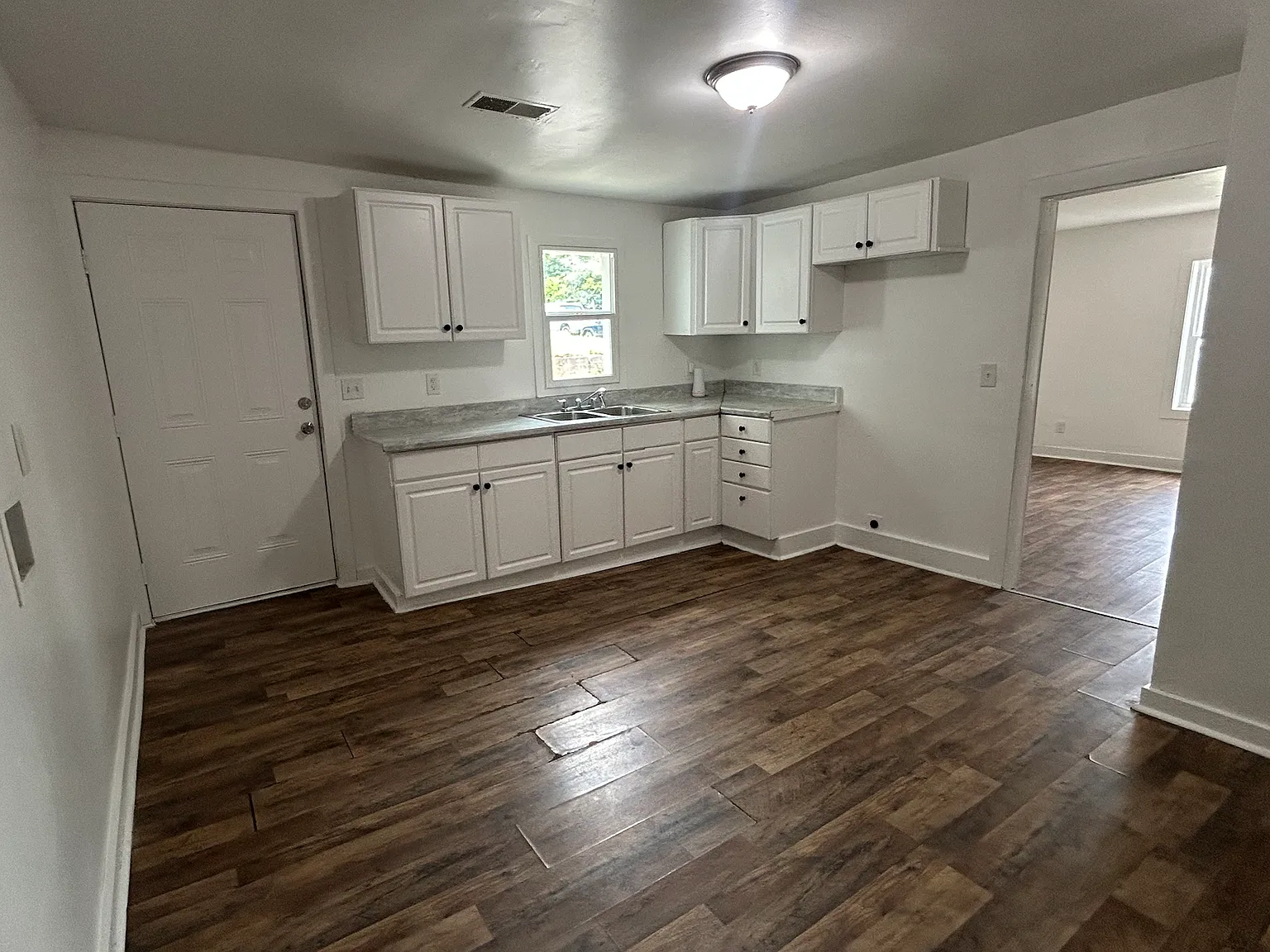 5300 Avenue I, Birmingham, AL 35208 — Photo 4