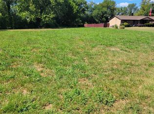 12701 Old Halls Ferry Rd, Florissant, MO 63033