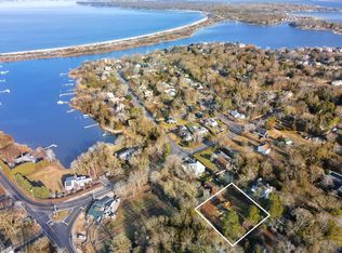 12 Cedar Dr, Sag Harbor, NY 11963