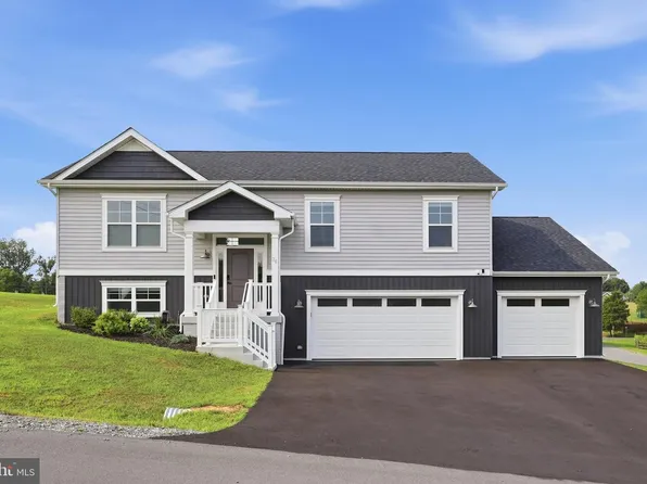 26 Duluth Dr, Martinsburg, WV 25404