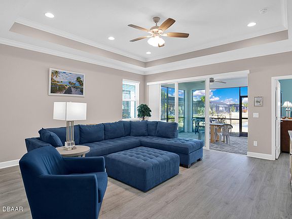 4th image of 925 Margaritaville Ave