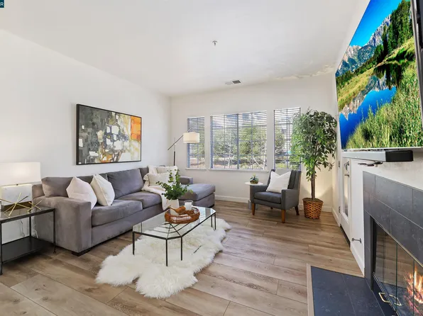 323 Skyline Dr, San Ramon, CA 94583