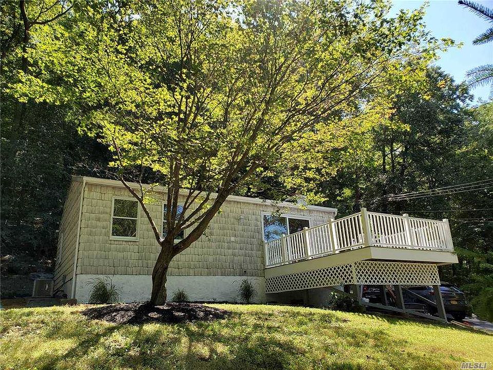 1st image of 105 Chief Nimham Cir