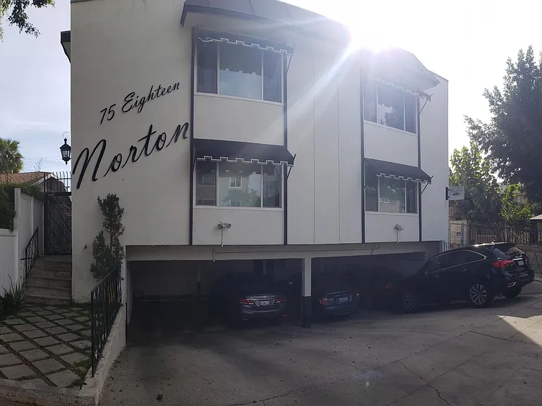 7518 Norton Ave #5 — Photo 1