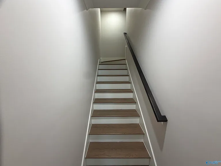 13 Vine St NE — Photo 12