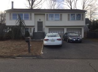 51 Shirley Blvd, Old Bridge, NJ 08857