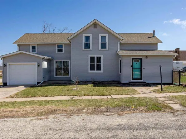 100 3rd Ave, Newhall, IA 52315