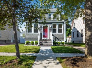 123 E Maple Street, Valley Stream, NY 11580