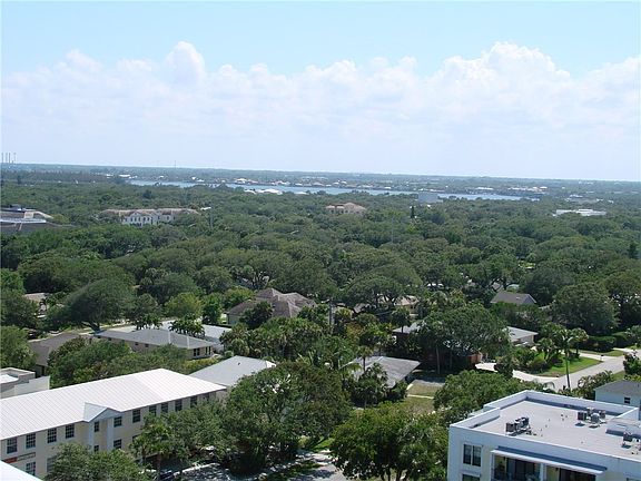2nd image of 3554 Ocean Dr #Penthouse 1n