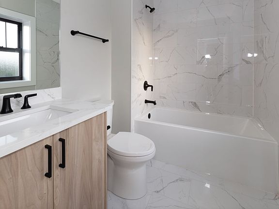 5th image of 2457 W Logan Blvd #30