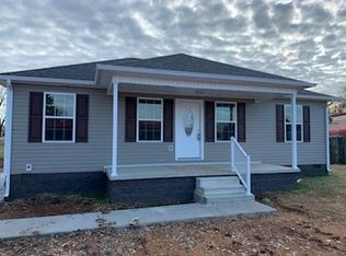 325 May St, Lawrenceburg, TN 38464