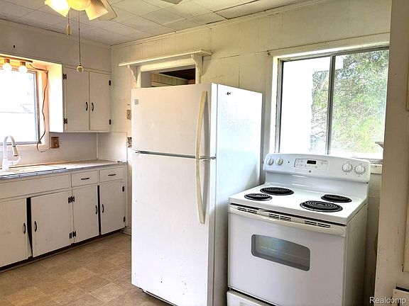 5th image of 4490 Peppermill Rd