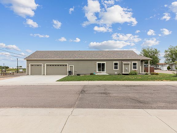 3 car garage
