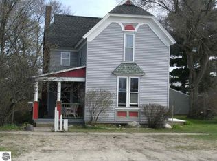 405 NE Maple St, Kalkaska, MI 49646