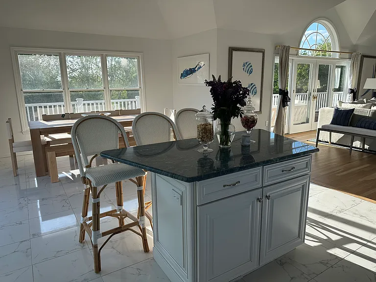 31 Kettle Hole Rd — Photo 6
