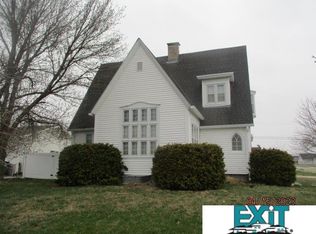 1805 N Linden Ave, York, NE 68467
