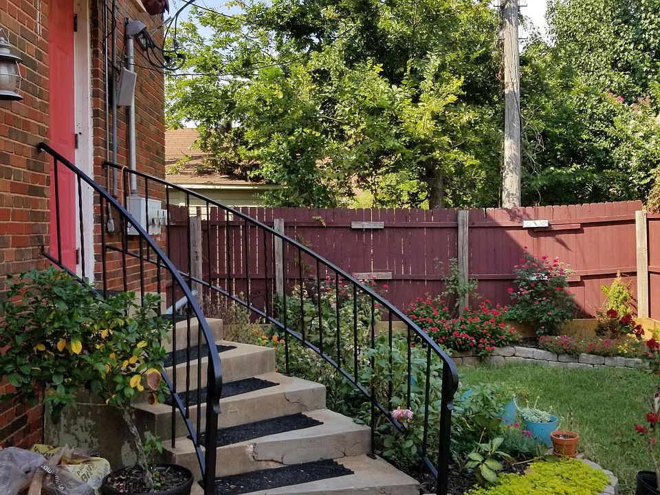 1st image of 2404 N Linn Ave