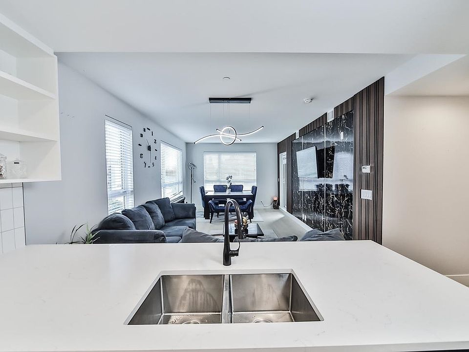 1st image of 22265 Dewdney Trunk Rd #308