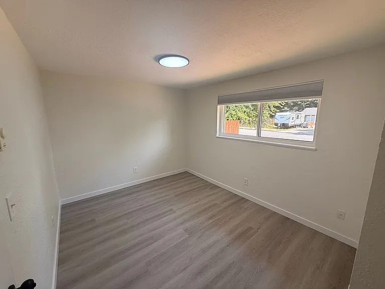 8512 NE 126th Ave — Photo 13