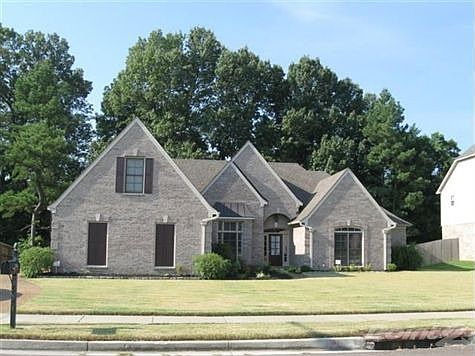 MADISON WOODS front after mow (Small)