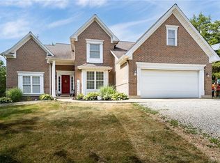 4201 Pyrmont Rd, Lewisburg, OH 45338