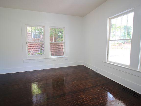 4th image of 2744 Pike Rd