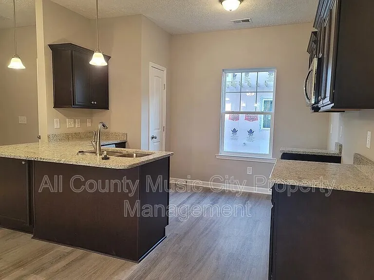 310 Negri Ct — Photo 4