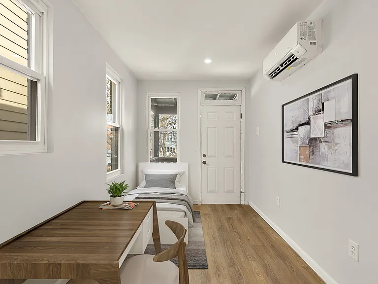 1428 A St SE #3 — Photo 25