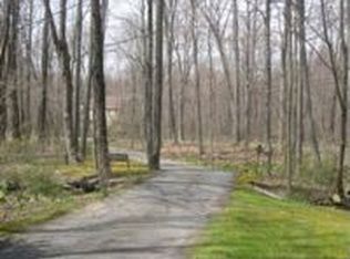 484 Chestnut Tree Hill Rd, Southbury, CT 06488