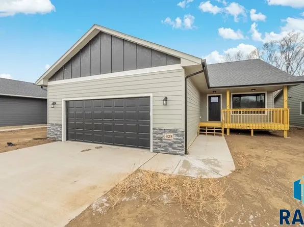 6825 W 5th St, Sioux Falls, SD 57110