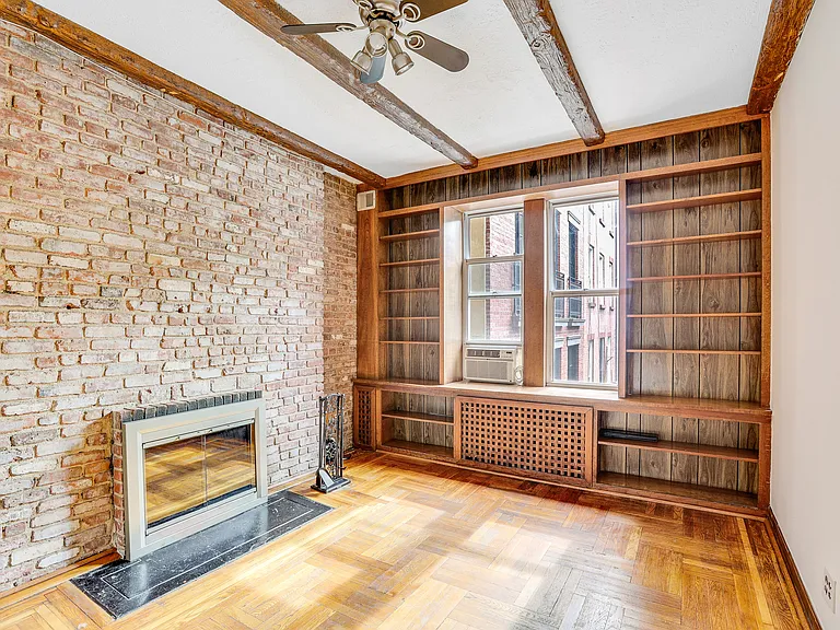 344 W 12th St #2F — Photo 2