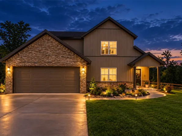 3 McCoy Cir, Bella Vista, AR 72715