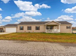 5673 Arctic Fox Dr, Carterville, IL 62918