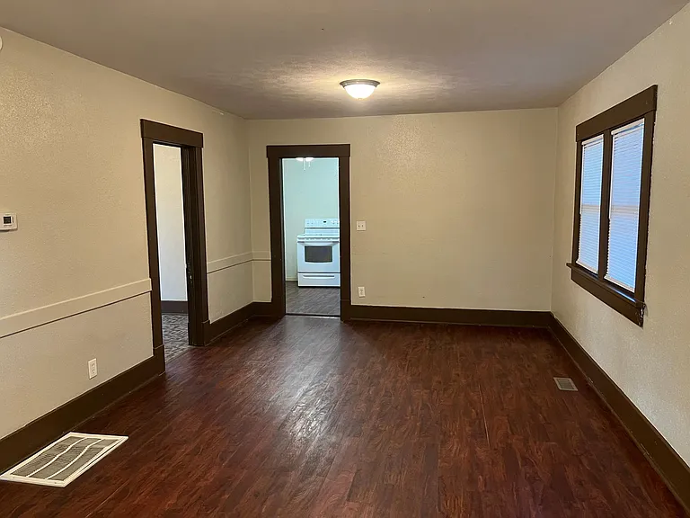 710 N Madison St — Photo 5