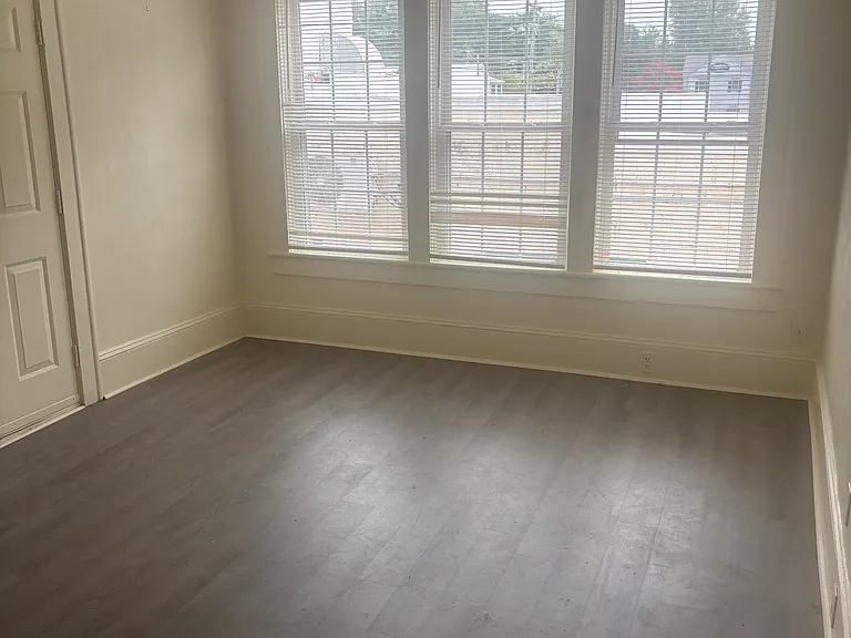 809 W Washington St #5 — Photo 1